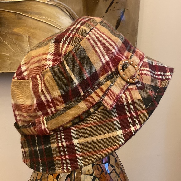 D&Y Bucket Style Fall/Winter Hat. - Picture 1 of 11